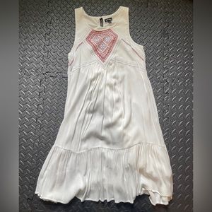 White flowy young girls dress